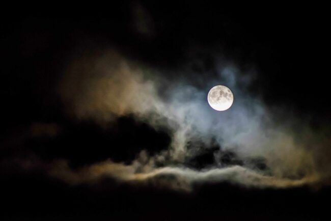 Can’t Sleep During Full Moon: Spiritual Meanings